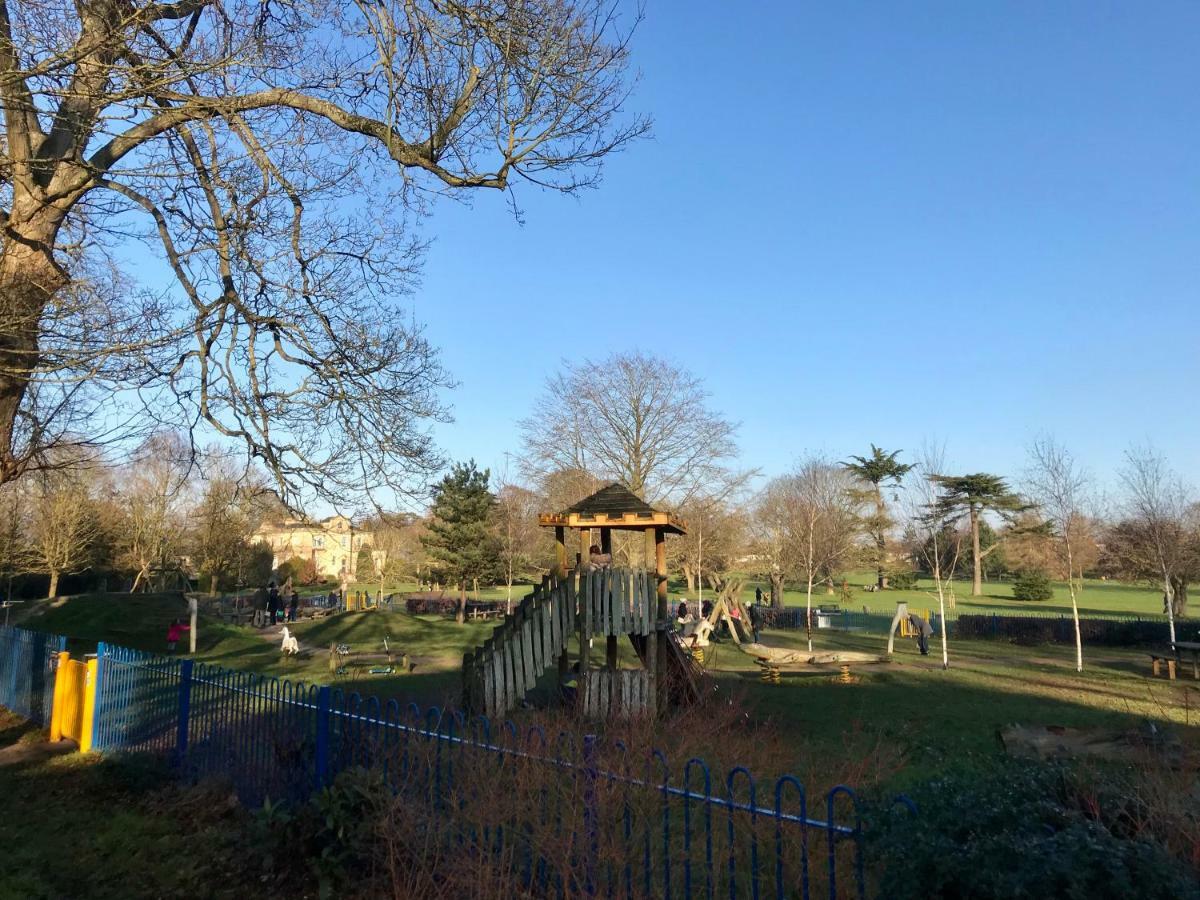 옥스퍼드 Bury Knowle Stables 빌라 외부 사진